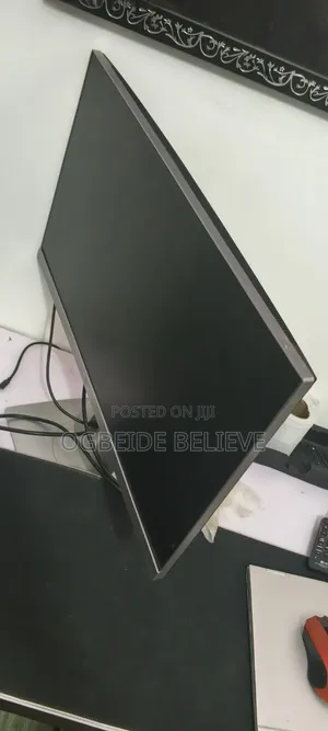 24 Inches Monitor