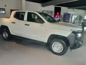 New Mitsubishi L200 2025 White