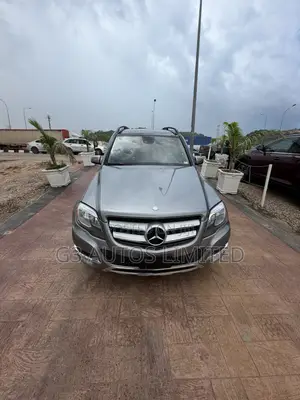 Mercedes-Benz GLK-Class Base GLK 350 4dr AWD 4MATIC (3.5L 6cyl 7A) 2015