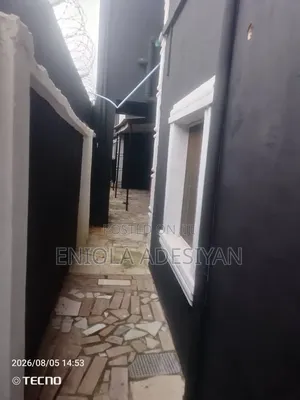 1bdrm Block of Flats in Igbolomu, Agric for rent