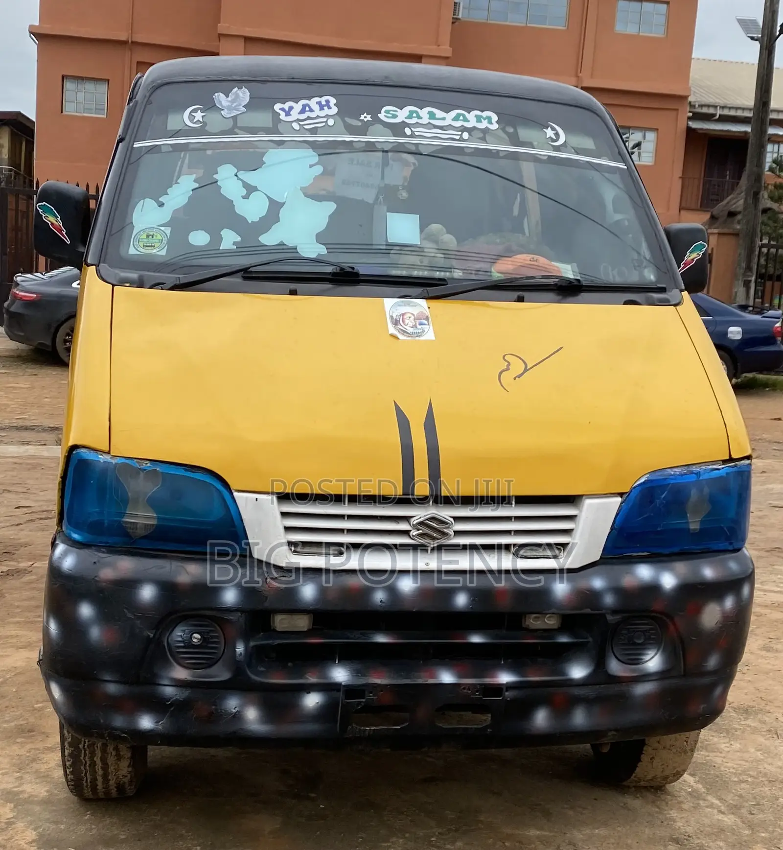 Suzuki APV Minibus 2025 Yellow