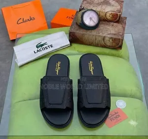 Black Solid Pam Slippers OSO 6d