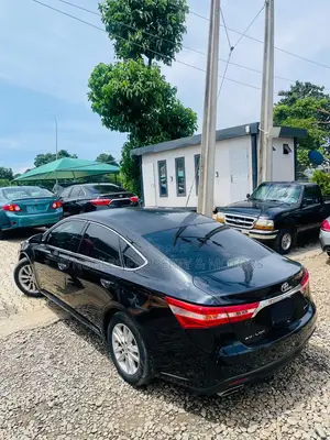 Toyota Avalon XLE Sedar FWD (3.5L 6cyl 6A) 2013 Black