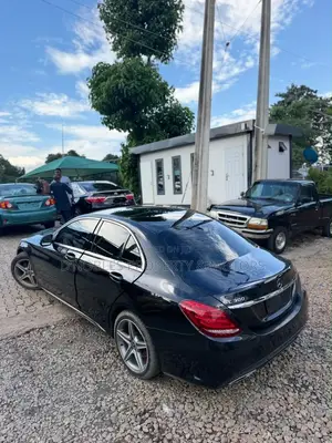 Mercedes-Benz C300 Base 4Matic Sedan AWD (2.0L 4cyl 7A) 2017 Black