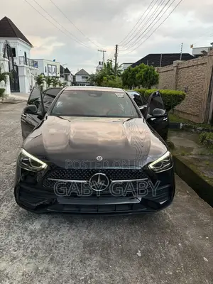 Mercedes-Benz C300 2023 Black