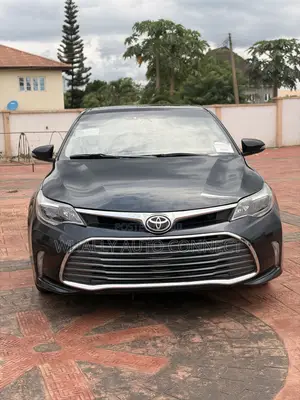 Toyota Avalon Limited Sedan FWD (3.5L 6cyl 6A) 2017 Black