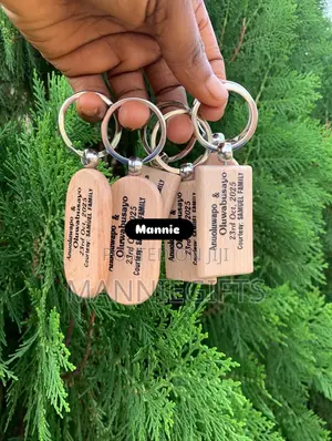 12pcs Wooden Keyholders