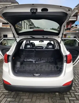 Hyundai Tucson GLS AWD 2015 White