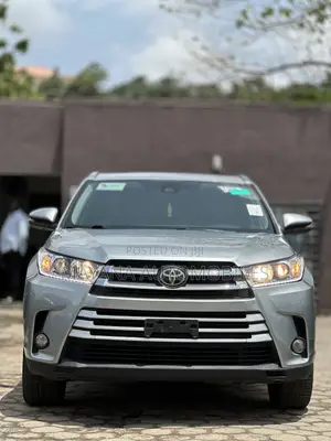 Toyota Highlander Limited 4x4 V6 (3.5L 6cyl 8A) 2018 Silver