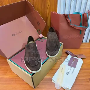 Original Loro Piani Available 40-46