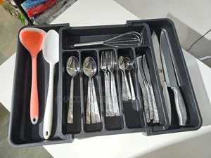Expandable Cutlery Tray / Kitchen Drawer Organizer