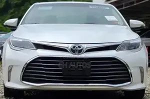 Toyota Avalon XLE Premium FWD Sedan (3.6L 6cyl 6A) 2016 White