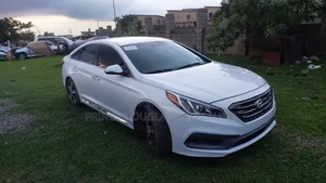 Hyundai Sonata Sport 2.0T Sedan FWD (2.0L 4cyl 6A) 2016 White