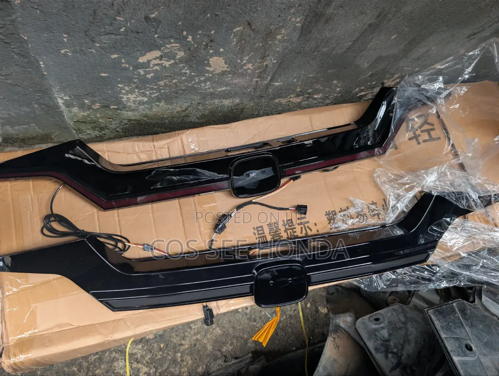 Booth Plastic Light 2018 Accord