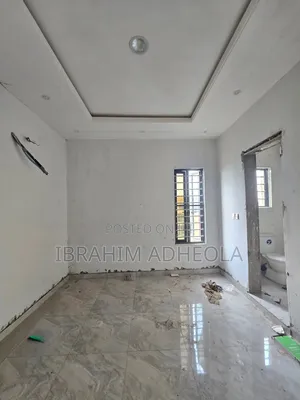 3bdrm Apartment in Gbagada, Millenuim/UPS for sale