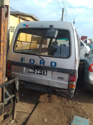 Ford B700 2003 Beige