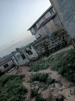 Distress House for Sales
