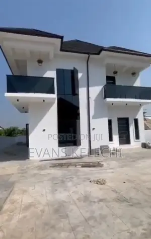 4bdrm Duplex in Delta State for sale