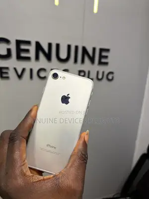 Apple iPhone 7 32 GB Silver