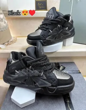 N X B L Sneakers
