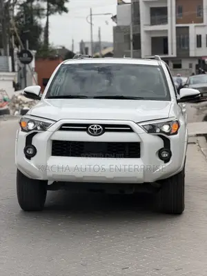 Toyota 4-Runner 2023 White