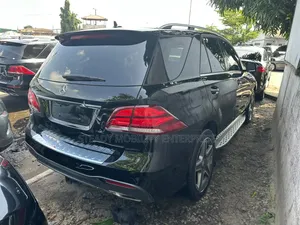 Mercedes-Benz GLE-Class 2016 Black