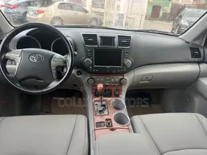 Toyota Highlander 2008 Silver
