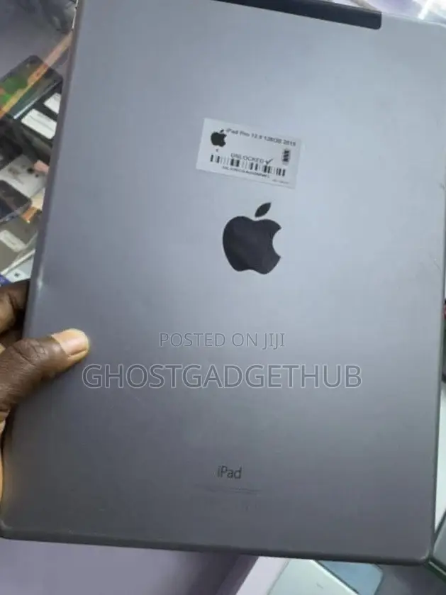 Apple iPad Pro 12.9  (2015) 128 GB Gray