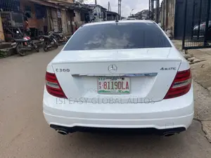 Mercedes-Benz C300 Luxury 4Matic Sedan AWD (3.5L 6cyl 7A) 2013 White