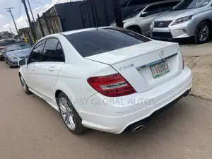 Mercedes-Benz C300 Luxury 4Matic Sedan AWD (3.5L 6cyl 7A) 2013 White