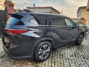 Toyota Highlander 2021 Black