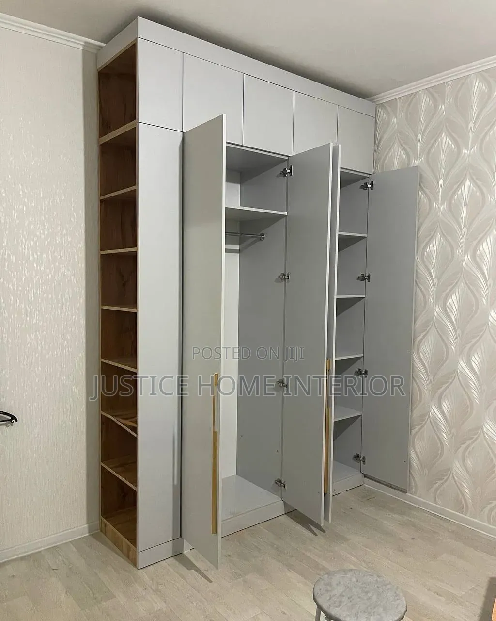 Smart Wardrobe Closet