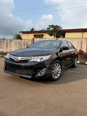 Toyota Camry XLE 4dr Sedan (2.5L 4cyl 6A) 2013 Black