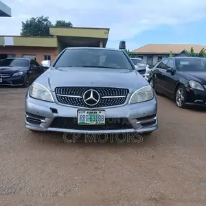 Mercedes-Benz C300 Luxury Sedan AWD (3.0L 6cyl 7A) 2008 Silver