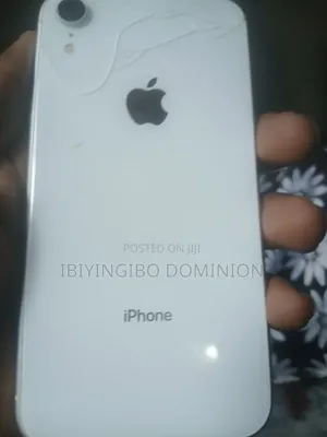 Apple iPhone XR 64 GB White