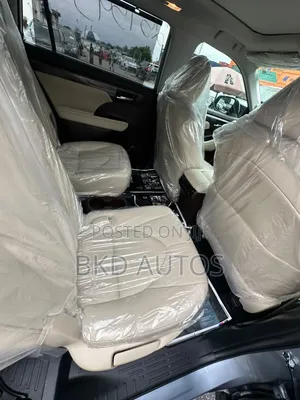 Toyota Highlander Platinum 2022 Blue