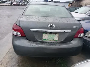Toyota Yaris 2008 Gray
