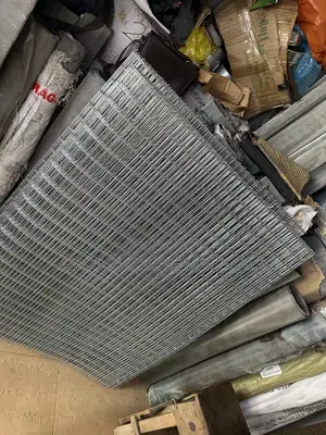 2 By1 Galvanized Wire Mesh 4ft by 12ft 1mm