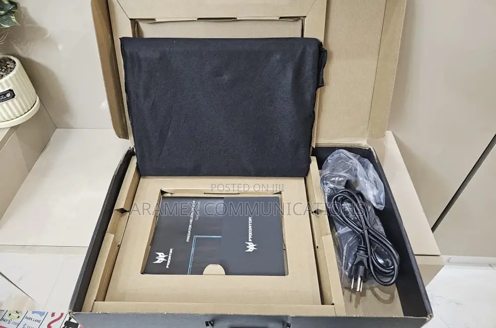 Laptop Acer Predator Helios Neo 14 16GB Intel Core Ultra 7 SSD 1T