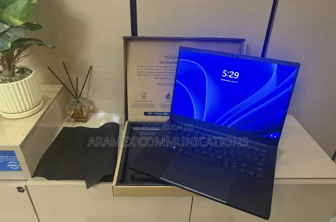Laptop Razer Blade 16GB AMD Ryzen 9 SSD 1T