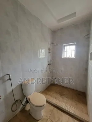 4bdrm Townhouse / Terrace in Kaura for rent