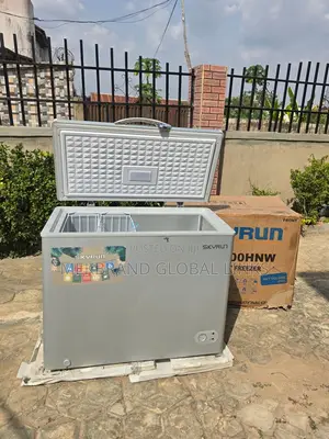 Skyrun Chest Freezer 200l