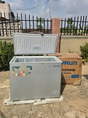 Skyrun Chest Freezer 200l