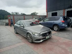 Mercedes-Benz C300 2016 Gray