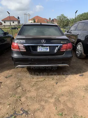 Mercedes-Benz E350 Base 4Matic Sedan AWD (3.5L 6cyl 7A) 2010 Black
