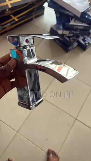 Square Basin Mixer