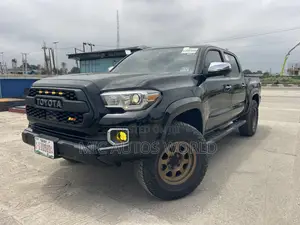 Toyota Tacoma 2019 Black