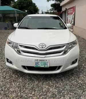 Toyota Venza 2012 White