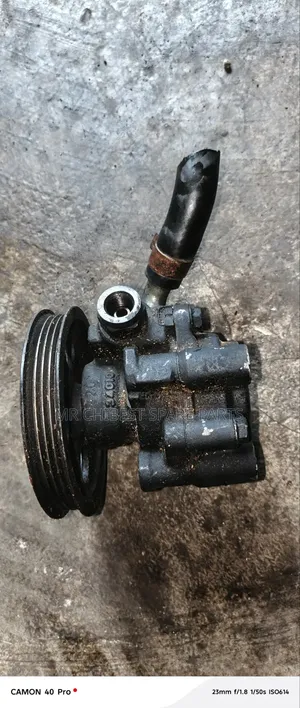 Power Steering Pump for Toyota Sienna 2004,2005,2006 2008