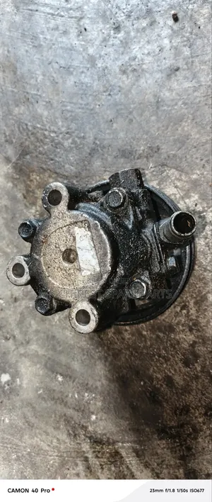 Power Steering Pump for Toyota Sienna 1998,2000,2001,2002